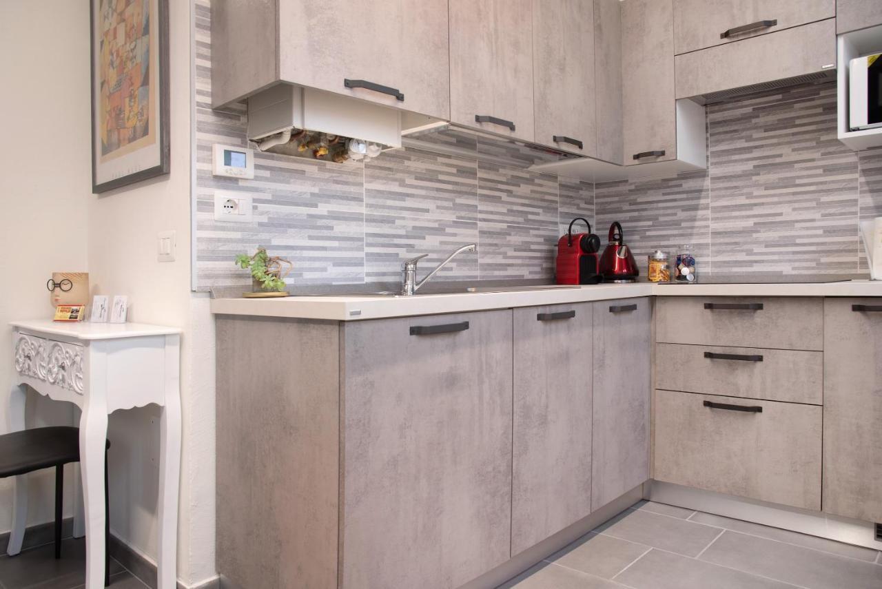 Ferienwohnung Efihouse Lago Maggiore Luino Exterior foto
